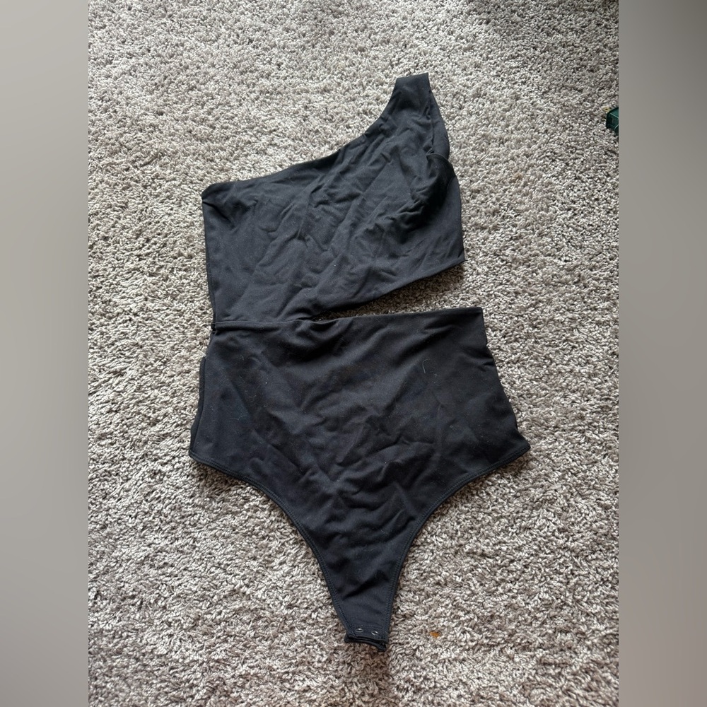 Abercrombie and fitch one shoulder bodysuit